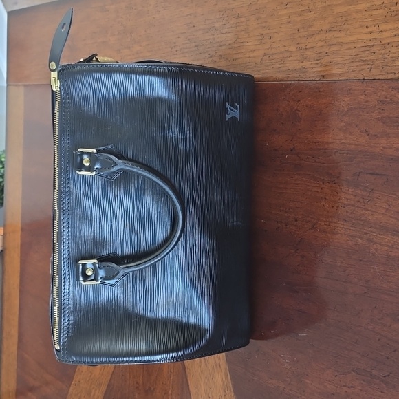 Louis Vuitton Handbags - Louis Vuitton Epi Speedy 30